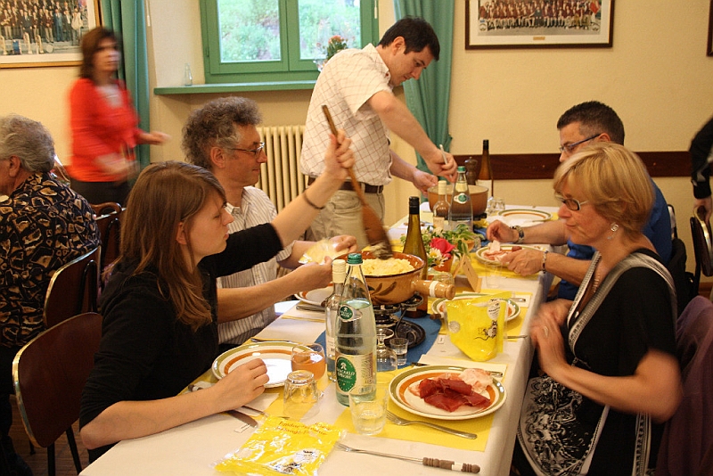 assemblea_e_cena_sociale_2011 (043).jpg